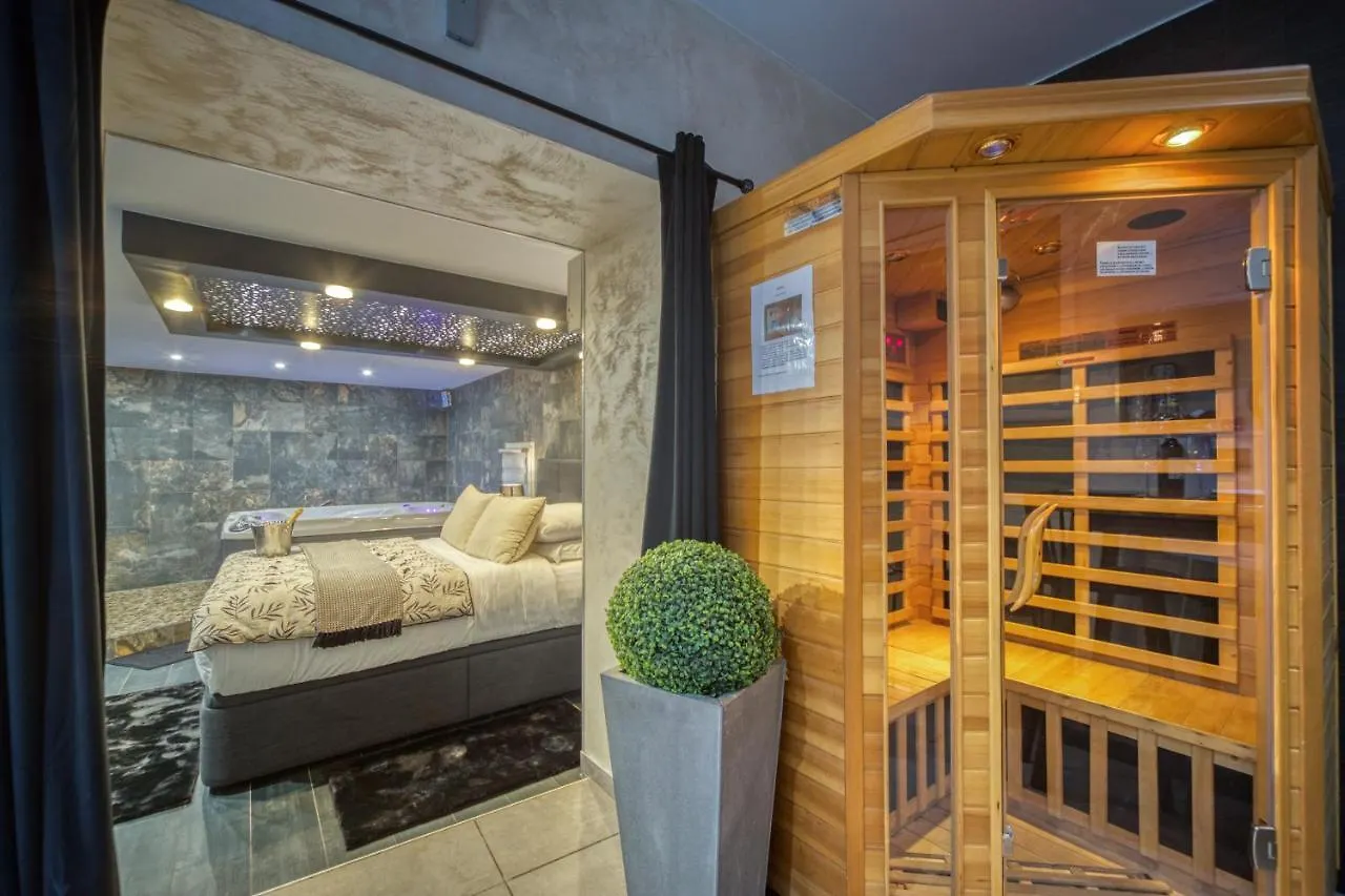 L'Eden Love - Jacuzzi / Sauna Grenoble 0*,  France